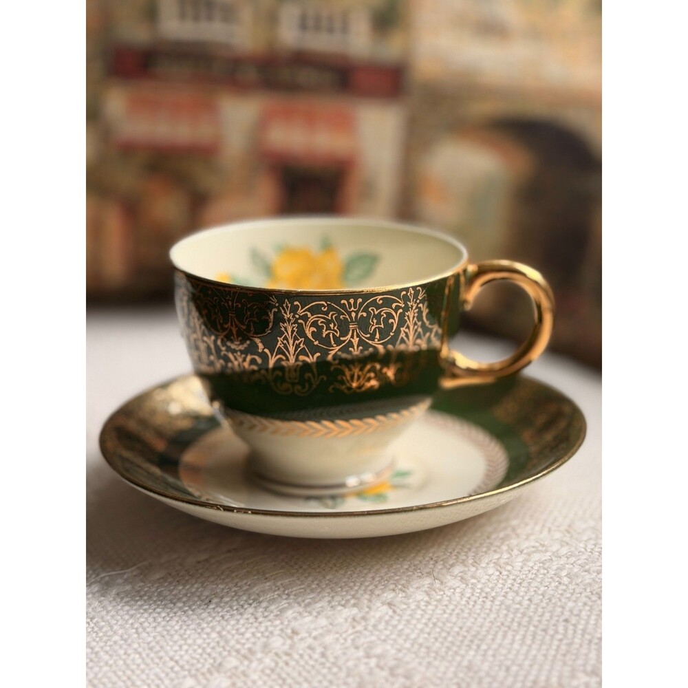 Lady Greenbriar by HOMER LAUGHLIN-CUP & SAUCER. SET OF FOUR